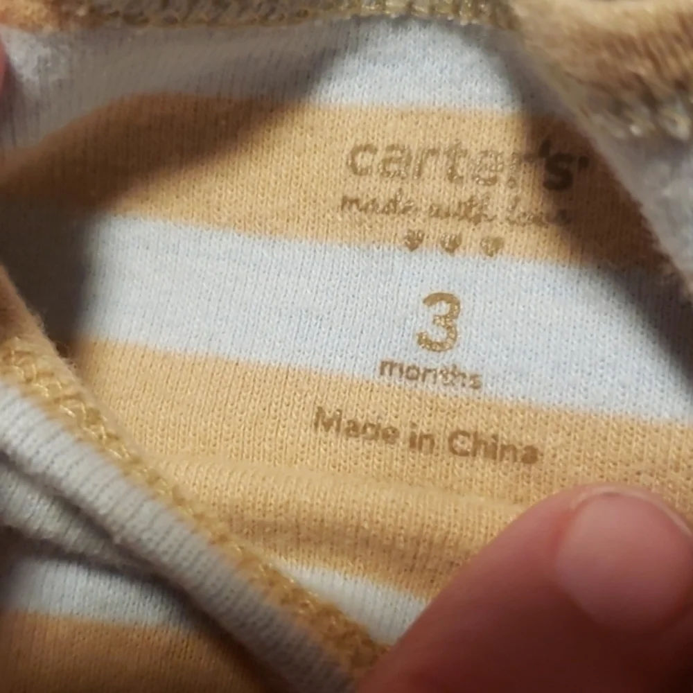 Baby onesie‎